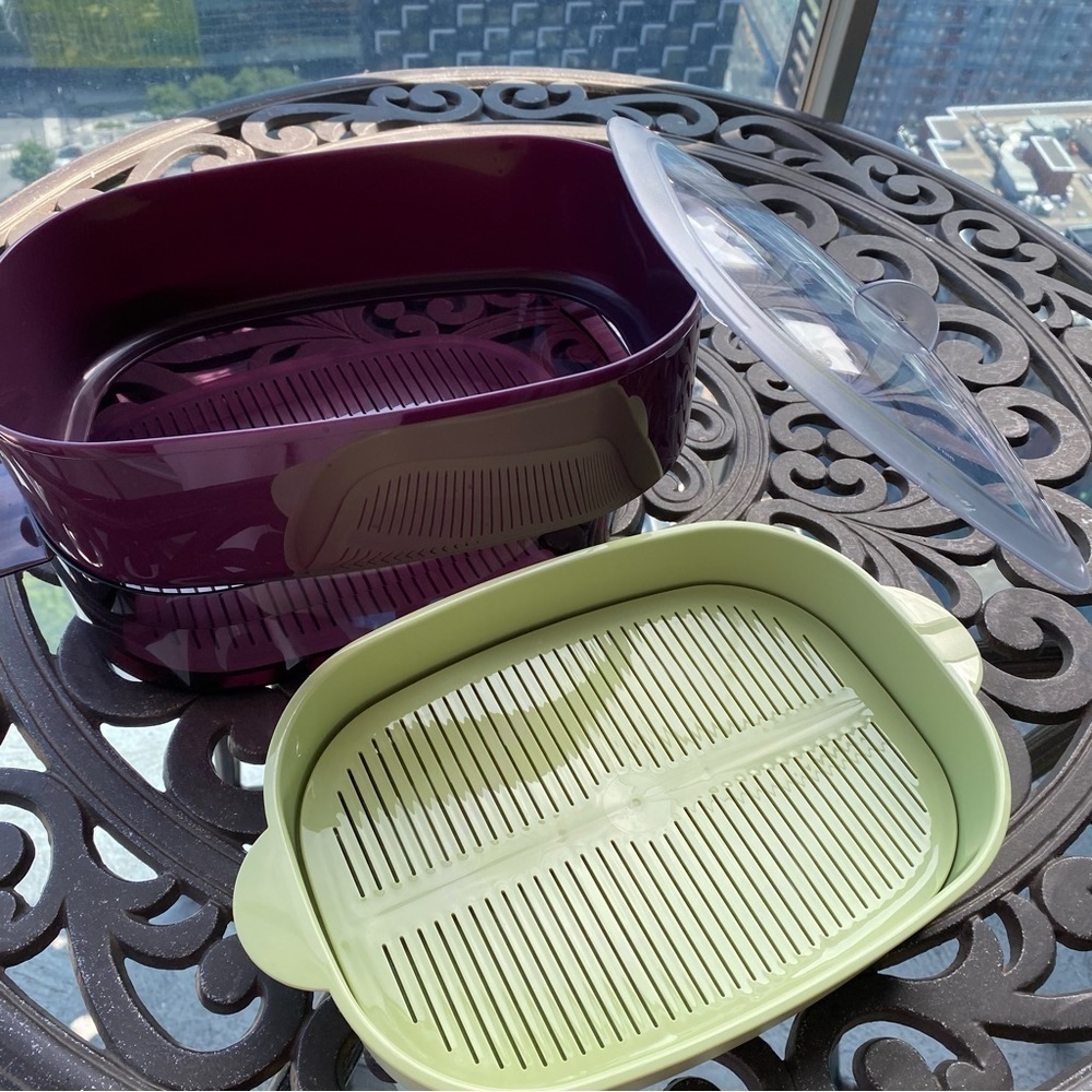 Tupperware - Oval Stack Cooker Microwave Meal Maker Set - Picture 3 of 16